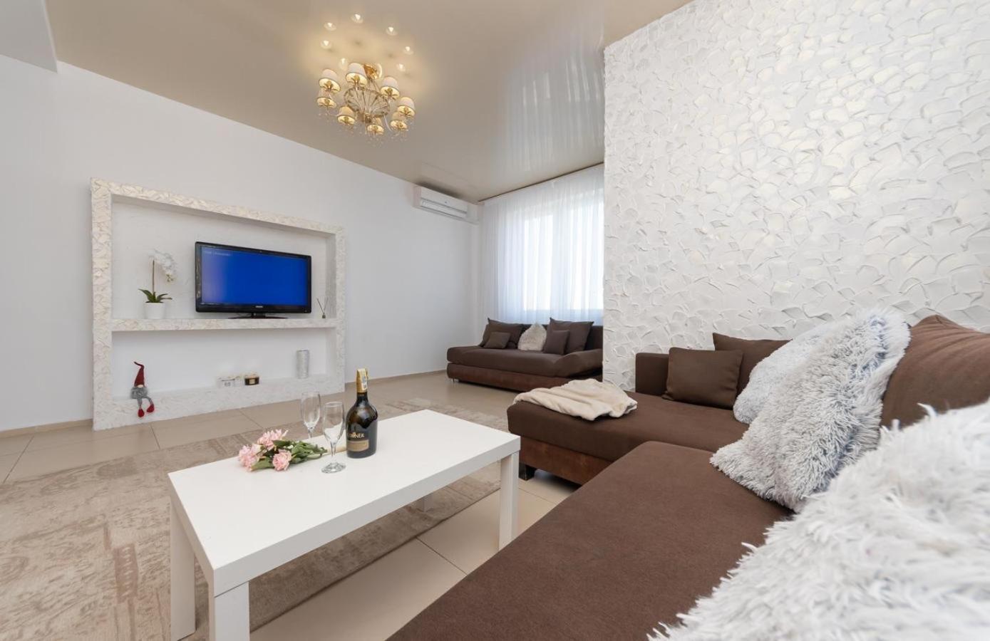 Apartment Obolon Natalka Park Kiev Bagian luar foto